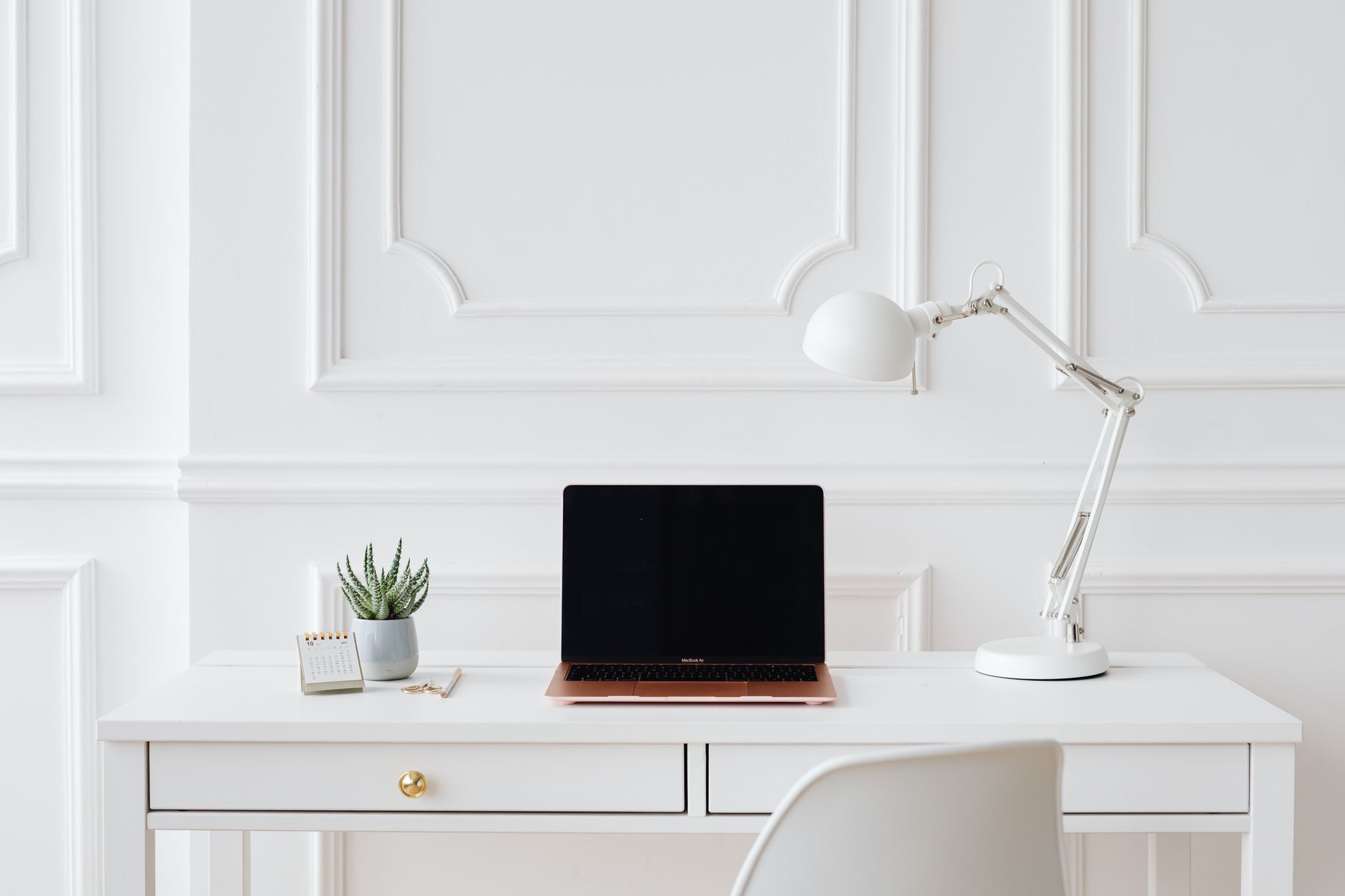 Giải mã vì sao phụ nữ trưởng thành thích hẹn hò trai trẻ trong thời gian gần đây